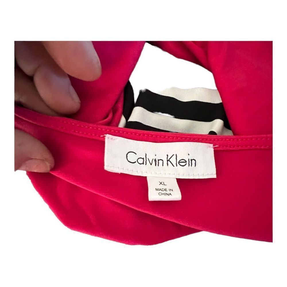Calvin Klein Top - Picture 5 of 5